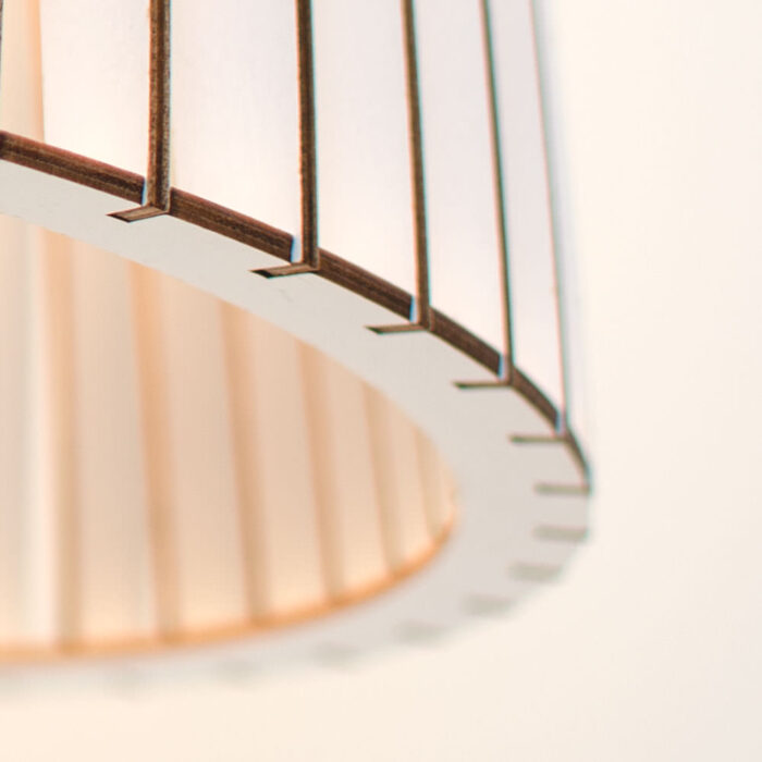 IUMI-DESIGN-HOLZLAMPE-TEIA-BIRKE-WEISS-LASIERT312
