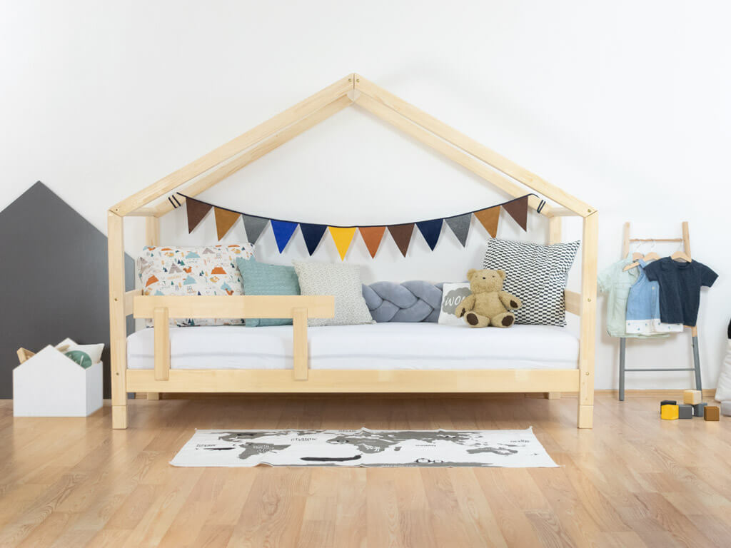 Hausbett 90x200 mit Rausfallschutz Hausbett 90x200 mit Rausfallschutz